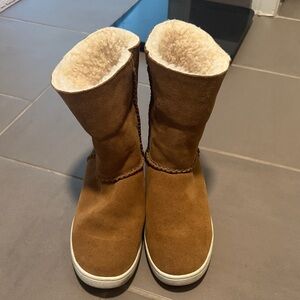 Ugg Brown Suede Shearling Boots